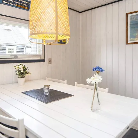 בית נופש 5 Person In