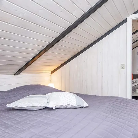 בית נופש 5 Person In הובבורג